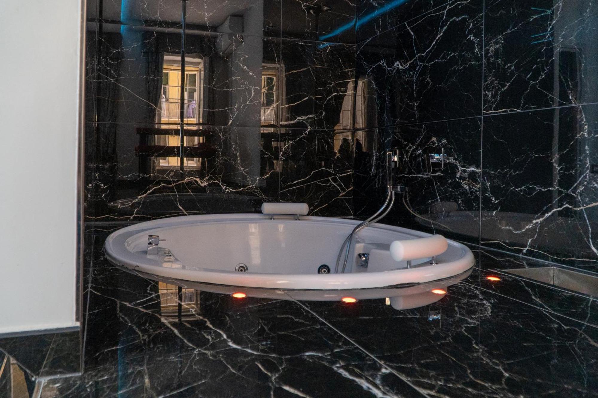 Suite Luxury Bdsm روما المظهر الخارجي الصورة