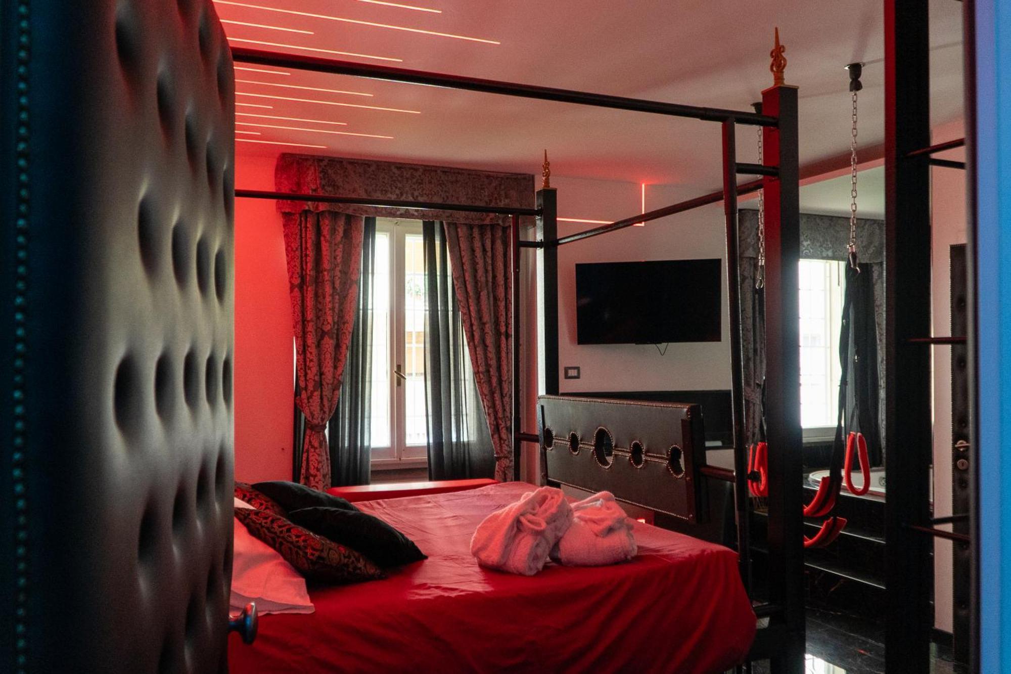 Suite Luxury Bdsm روما المظهر الخارجي الصورة