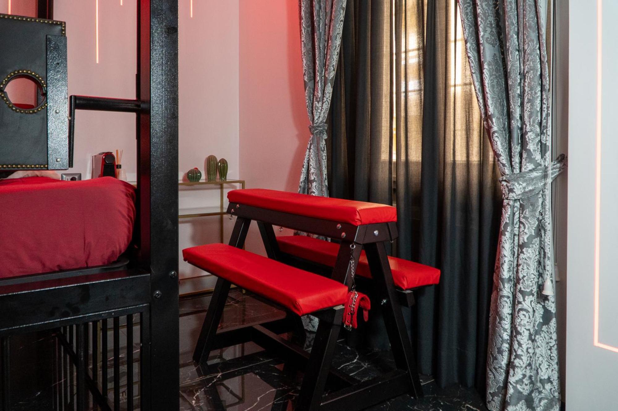 Suite Luxury Bdsm روما المظهر الخارجي الصورة