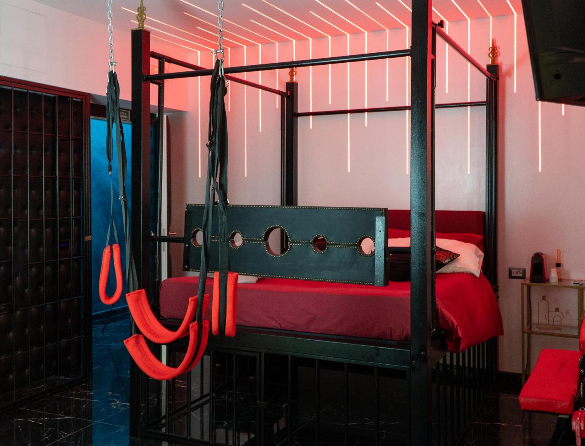 Suite Luxury Bdsm روما المظهر الخارجي الصورة